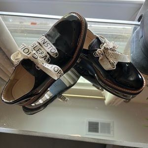 ZARA size 38 worn twice in great condition. Will ship!